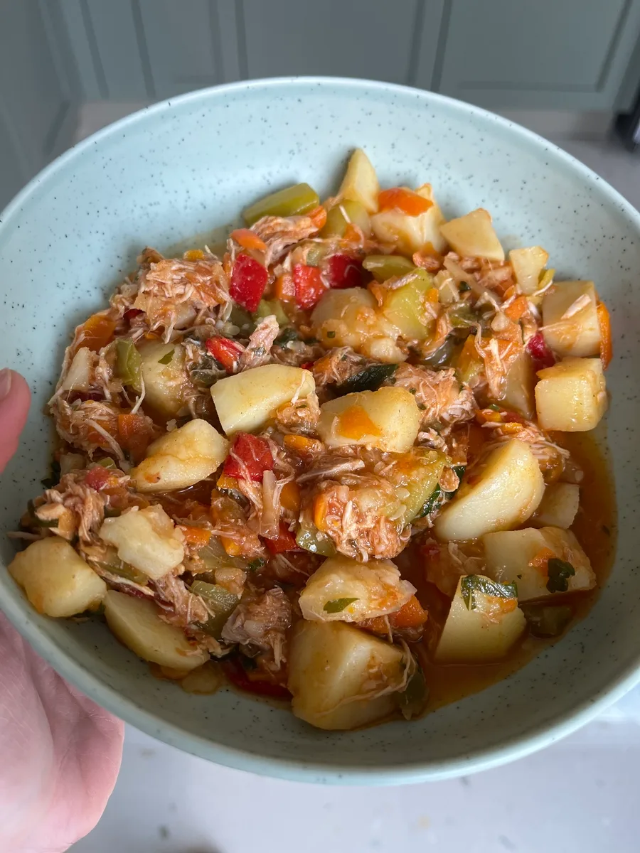 Яхния с пилешко и картофи