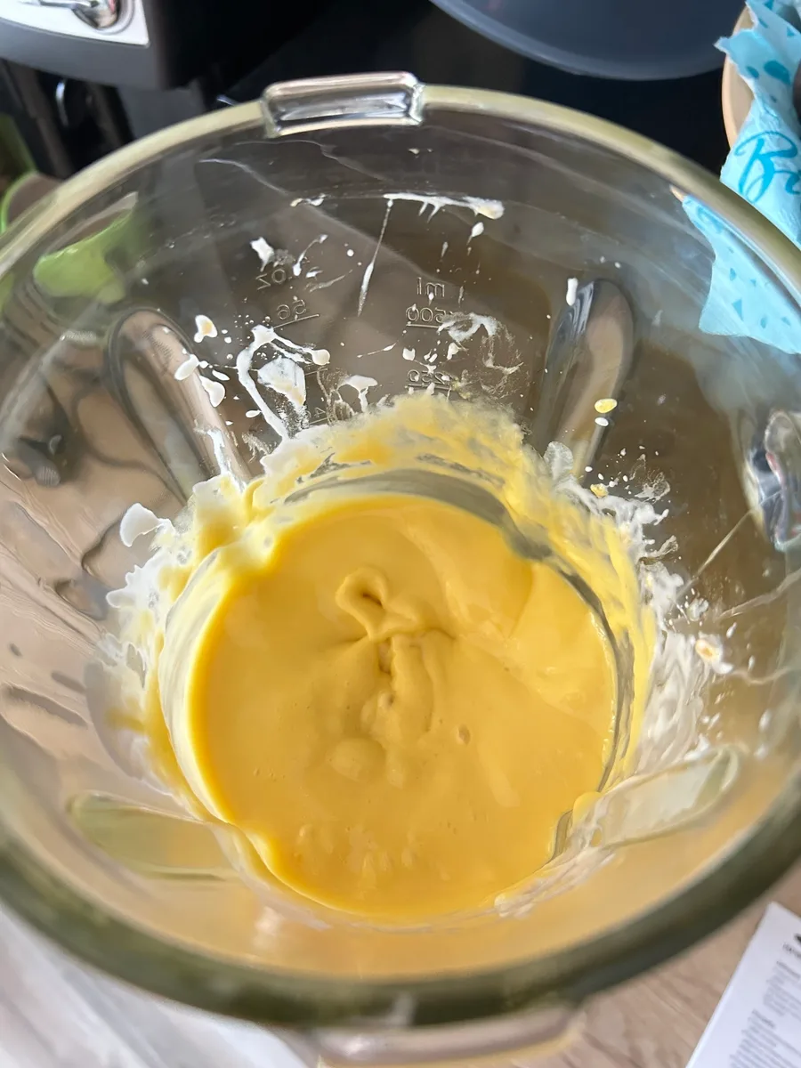 Сорбе с манго и кокосово мляко